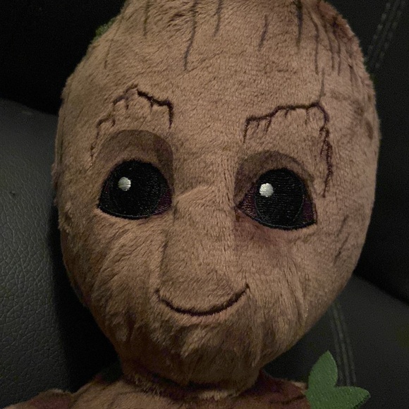 **Rare** Adorable young Groot from Marvel Guardians of the Galaxy - Picture 14 of 16